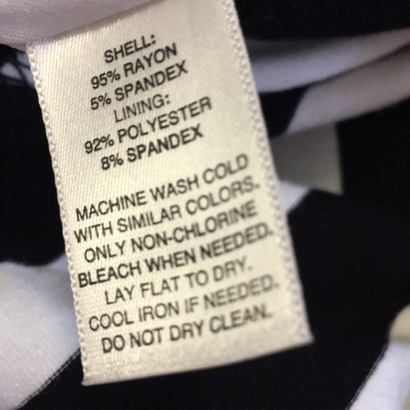 Stunning WHBM black and white halter maxi dress - Picture 6 of 6